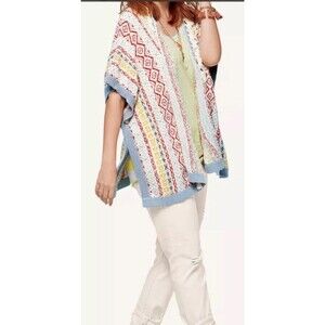 Cabi Love Carol XS/S Boho Fringe Siesta Knit Poncho Sweater Cardigan cape